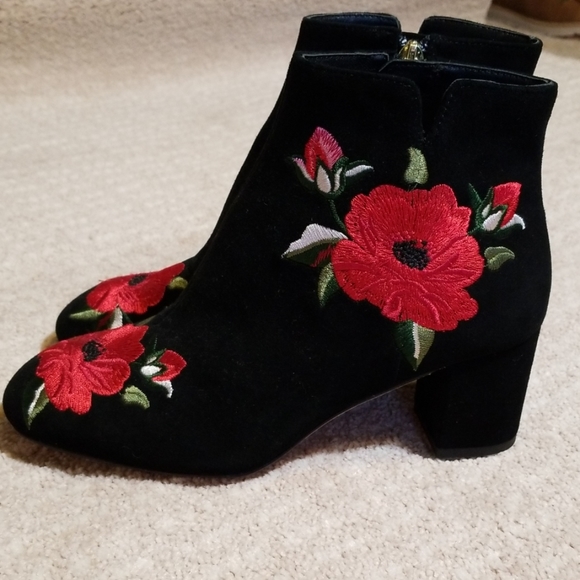 Kate Spade Black Suede Ankle Boots. Size 6 - Picture 3 of 8
